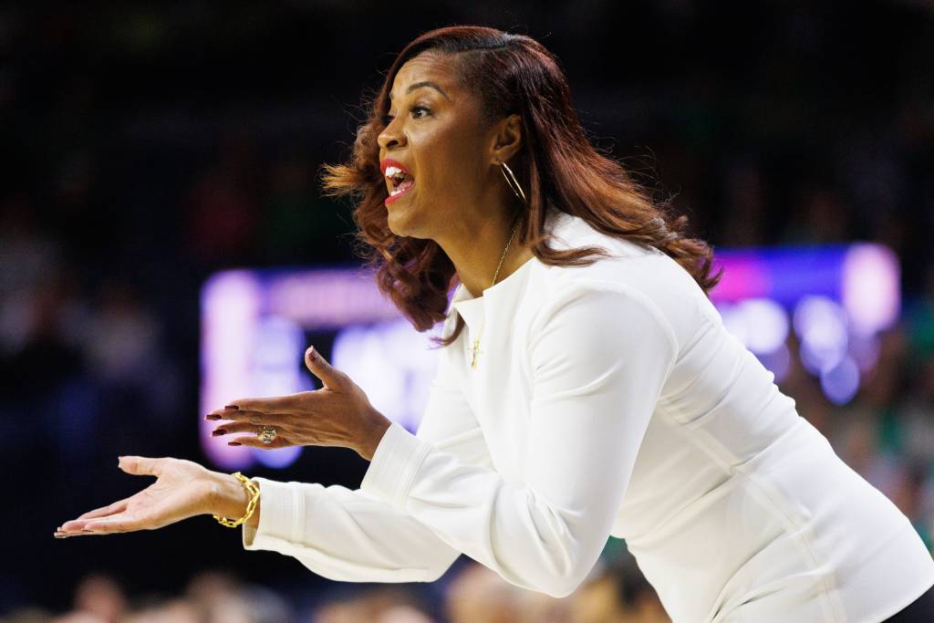 Notre Dame head coach Niele Ivey directs her team in an early 2025 November matchup.