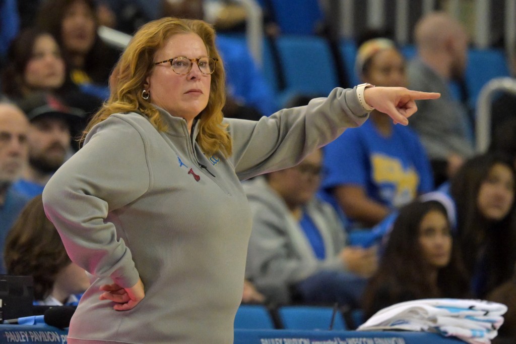 No No. 1 overall seed, no problem for UCLA