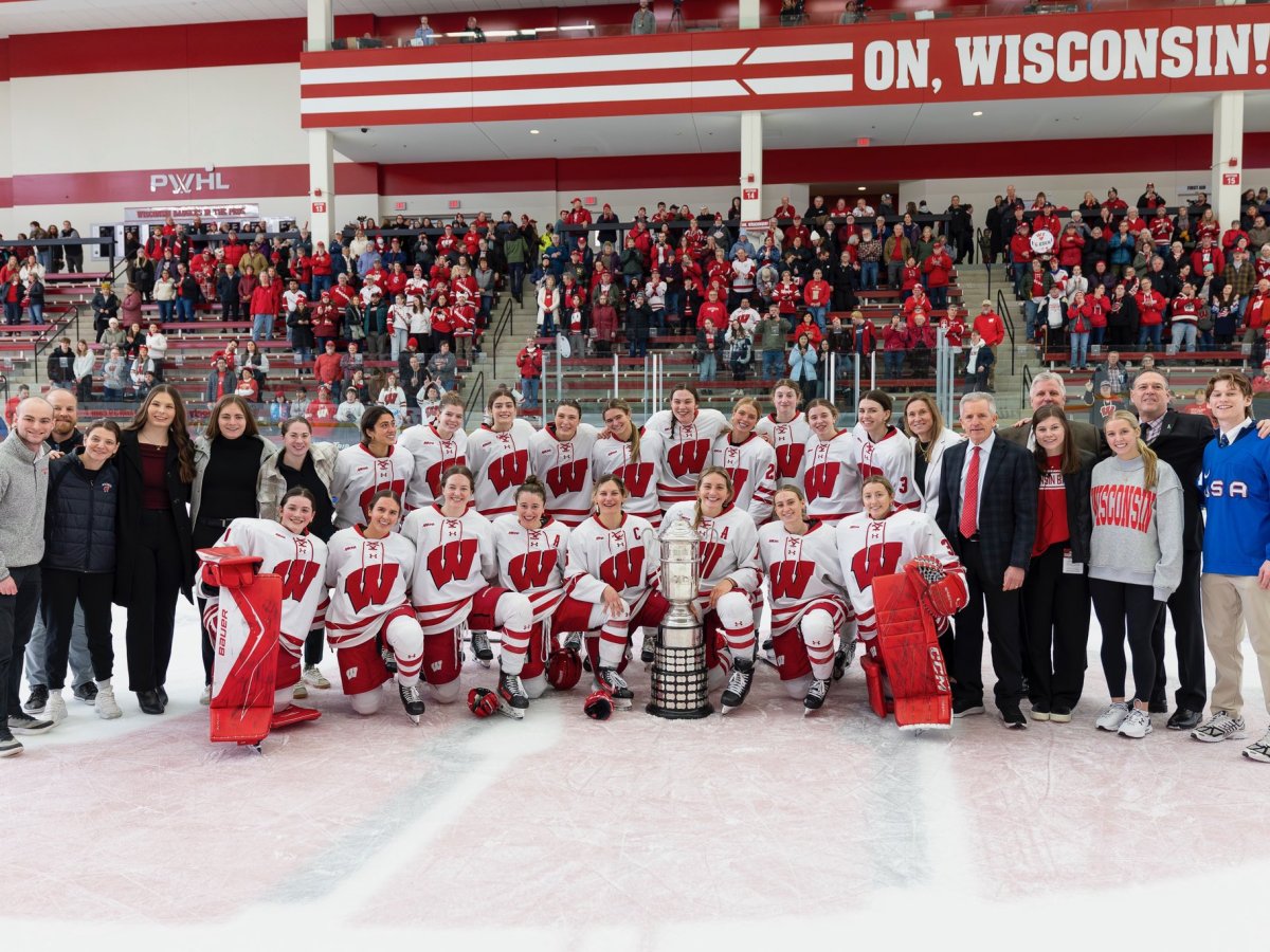 WCHA First Round Playoff Preview