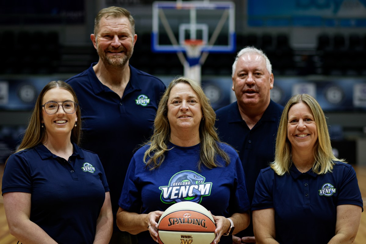 Coaches depart, stalwarts return, young guns re-sign as WNBL has its own March Madness