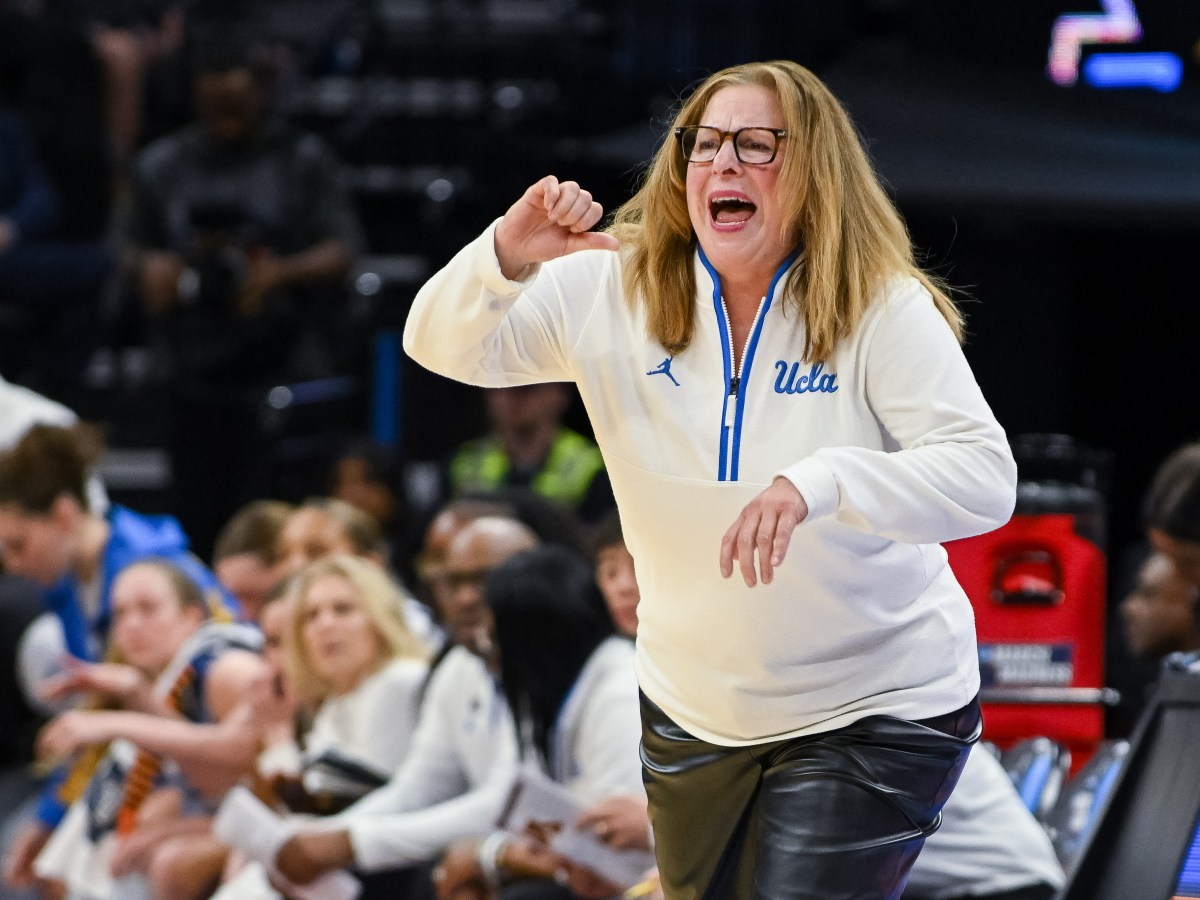 Why halftime speeches aren’t always necessary for UCLA’s Cori Close