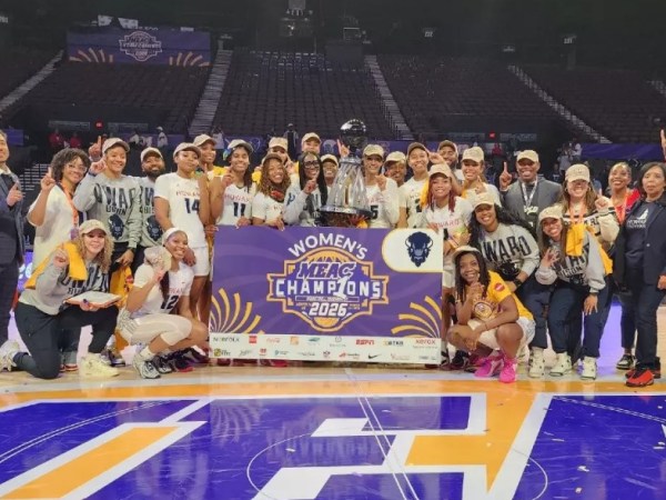 Sa’lah Hemingway keeps MEAC champ Howard moving and grooving