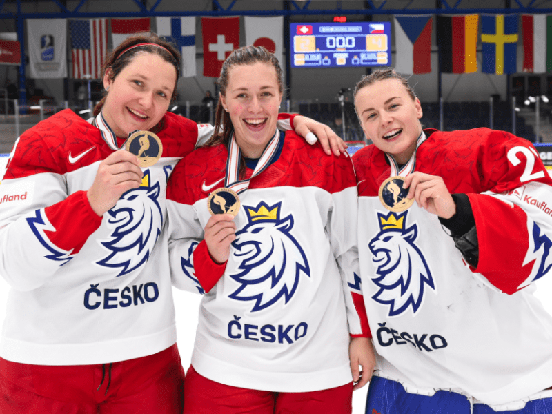 A Queen Finally Earns Her Gold Crown: The Coronation