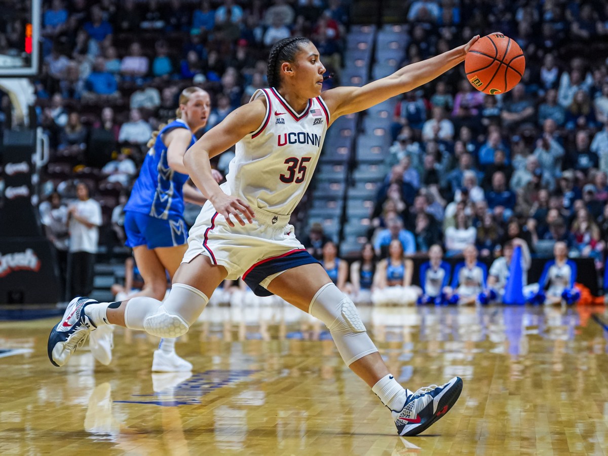 Huskies, Wildcats set to square off for BIG EAST title