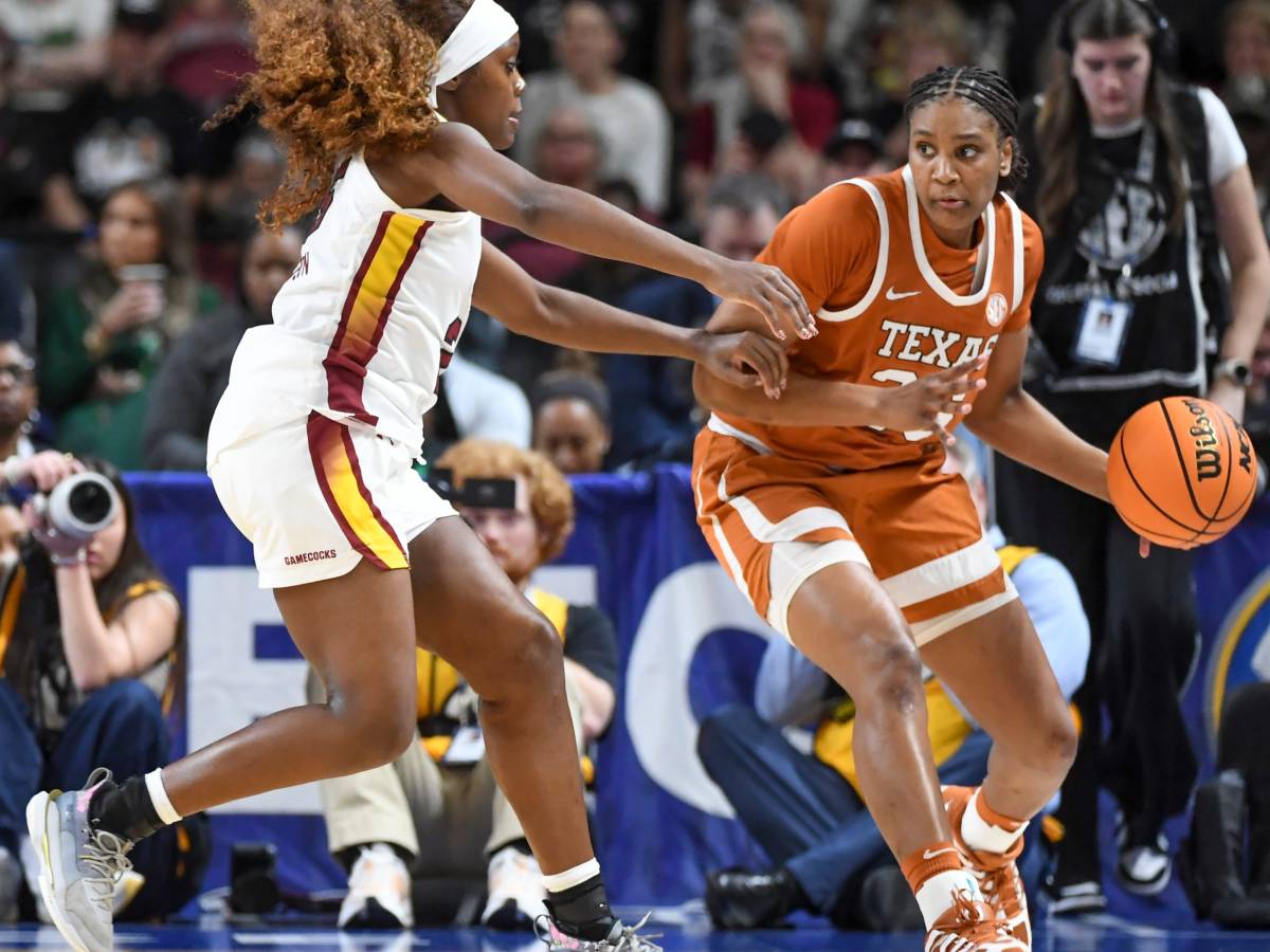 ‘Bring da wood’: Inside Texas’ dominant win against South Carolina for the SEC Tournament crown