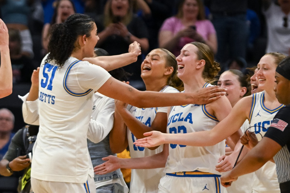 UCLA earns another chance to go 1-0 — in Phoenix at Final Four