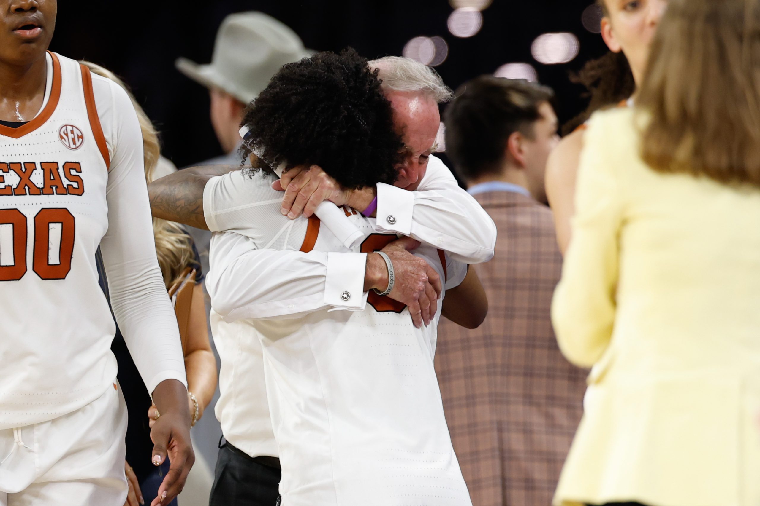 Dominance and devotion meet as Texas defeats Michigan