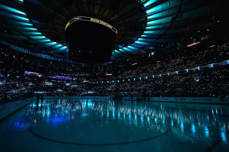 Pro women's hockey shines bright at Madison Square Garden | The IX ...