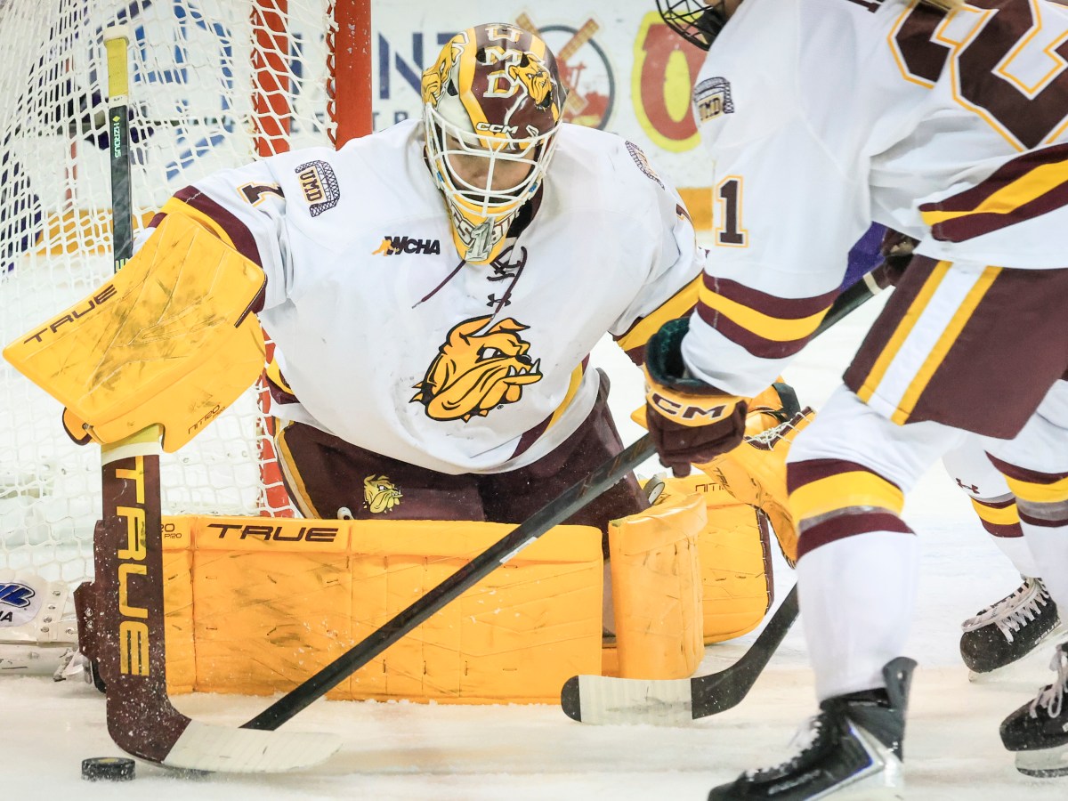 Inside the Rise of Back-to-Back WCHA Goaltender of the Year Winner Ève Gascon