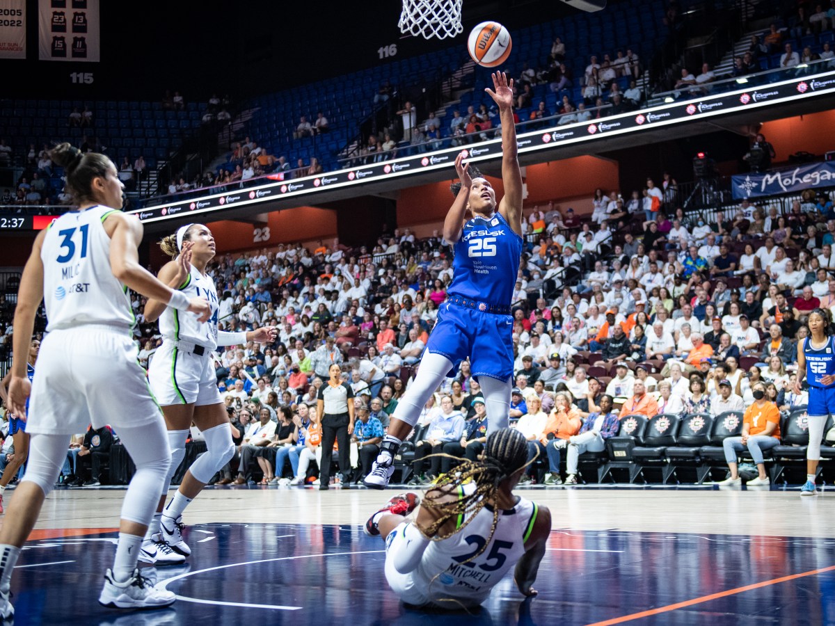 Requiem for the Connecticut Sun era of WNBA basketball — Kyla Oldacre talks Texas
