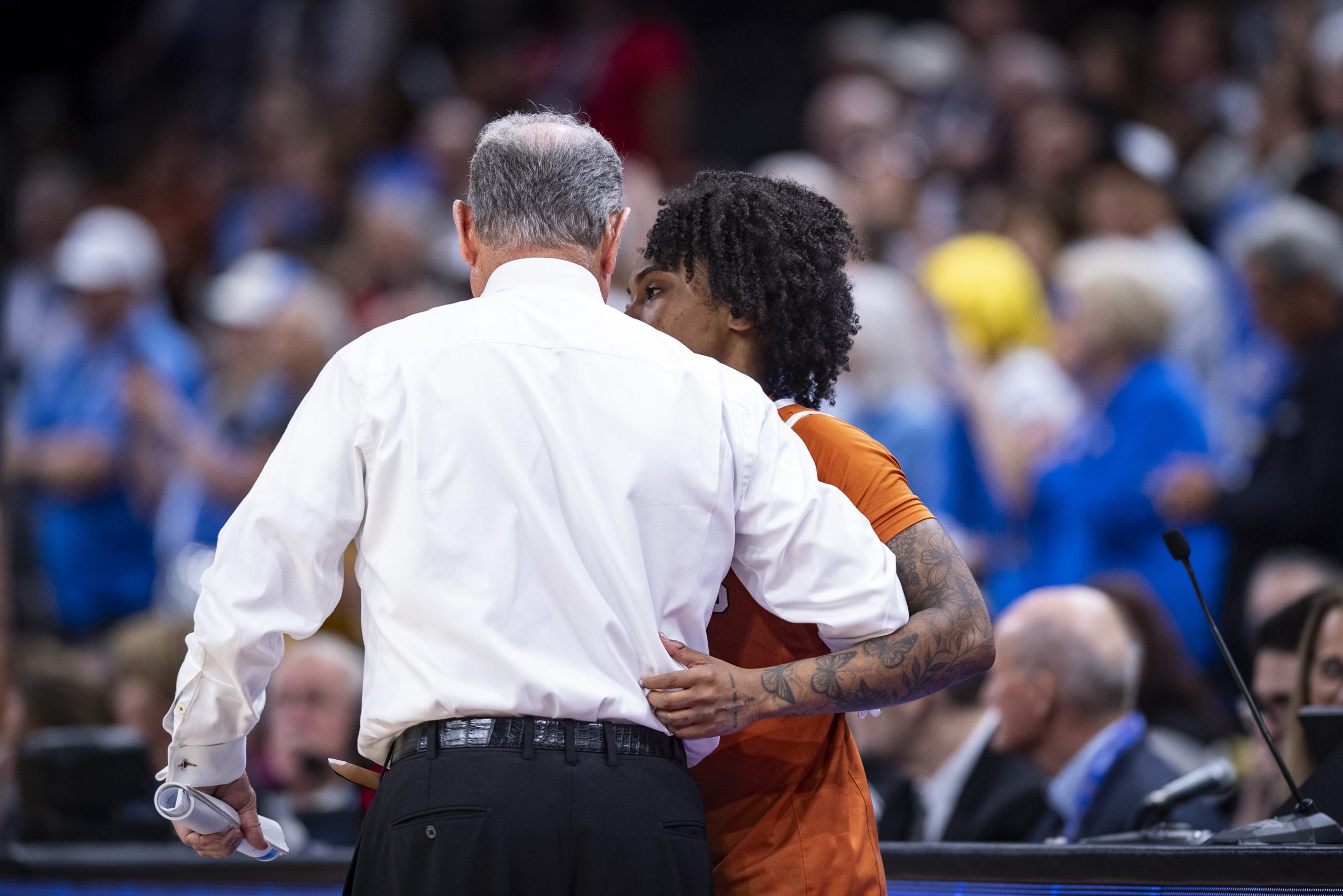 HUG Ō WäR ラフィアクロシェバスケット Basketball is more than wins and losses for the NCAA's stars | The