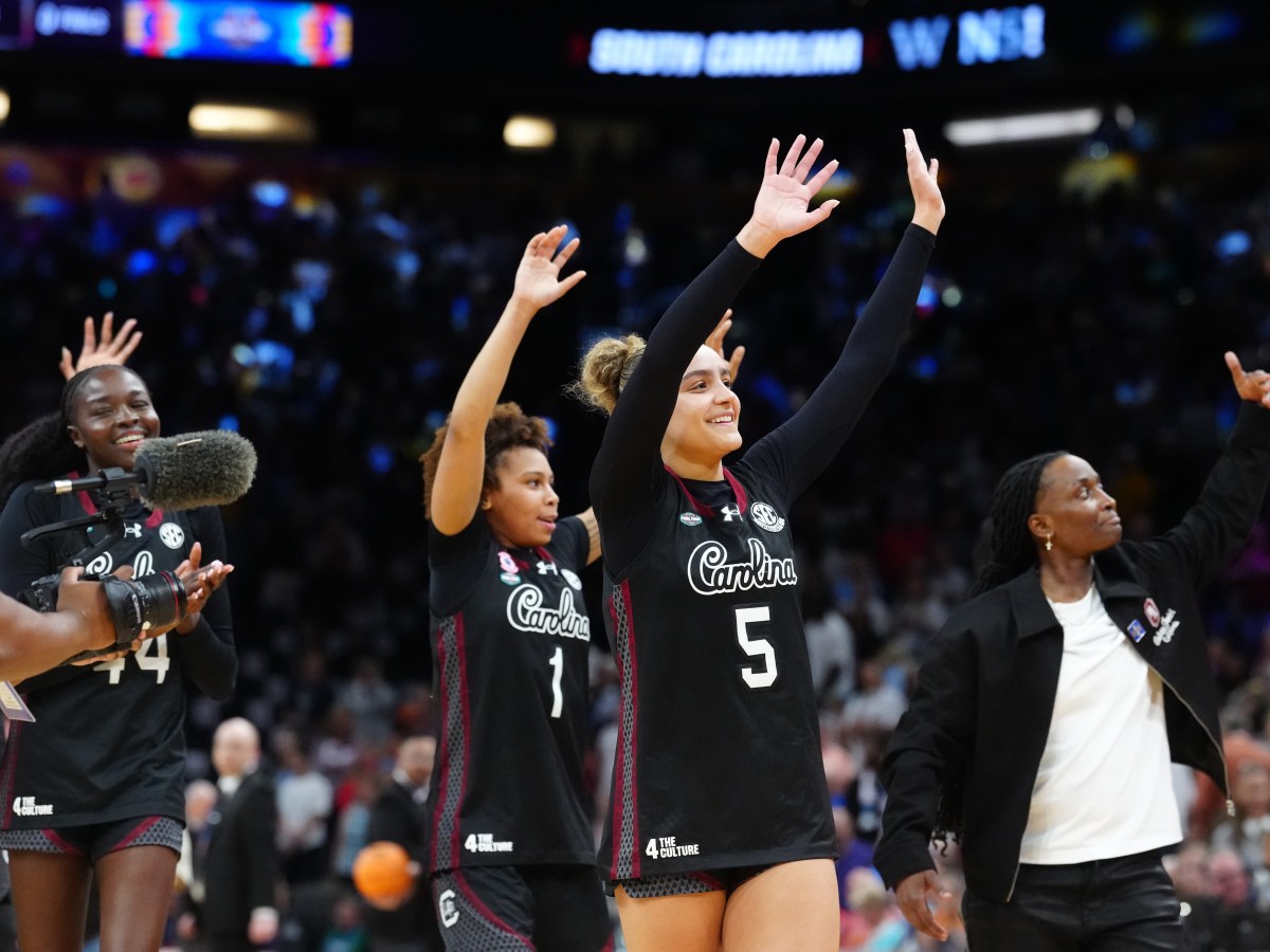 South Carolina players wave to their fans after their Final Four win over UConn in Phoenix.