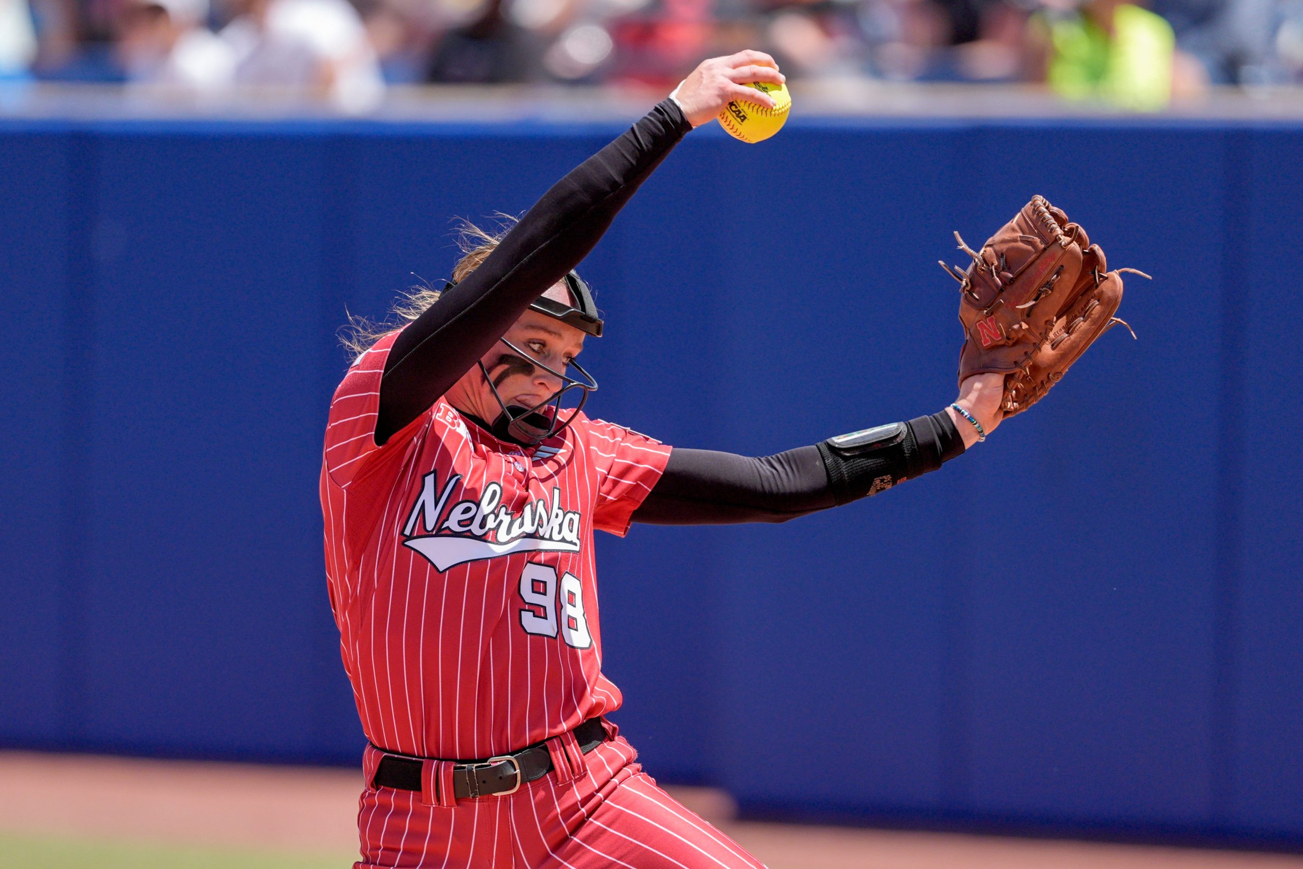 Pregnant and pitching at the Women’s College World Series | The IX Sports