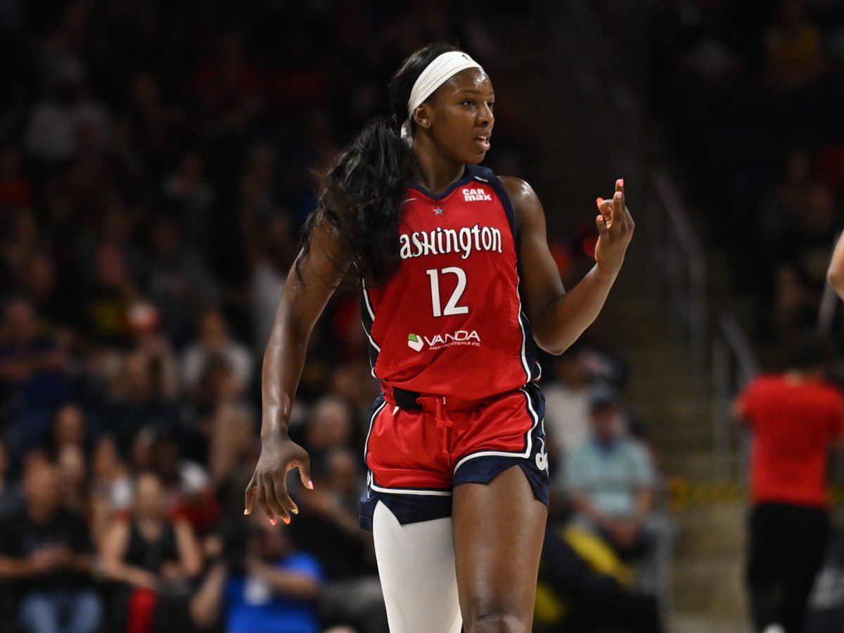 Coach, leader, friend, sniper: Inside the many roles Michaela Onyenwere is playing for the Washington Mystics