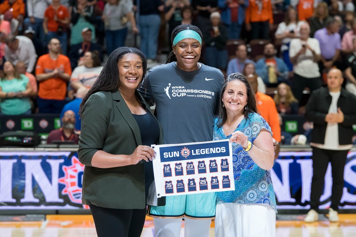 Connecticut Sun honor Jonquel Jones as a Sun legend