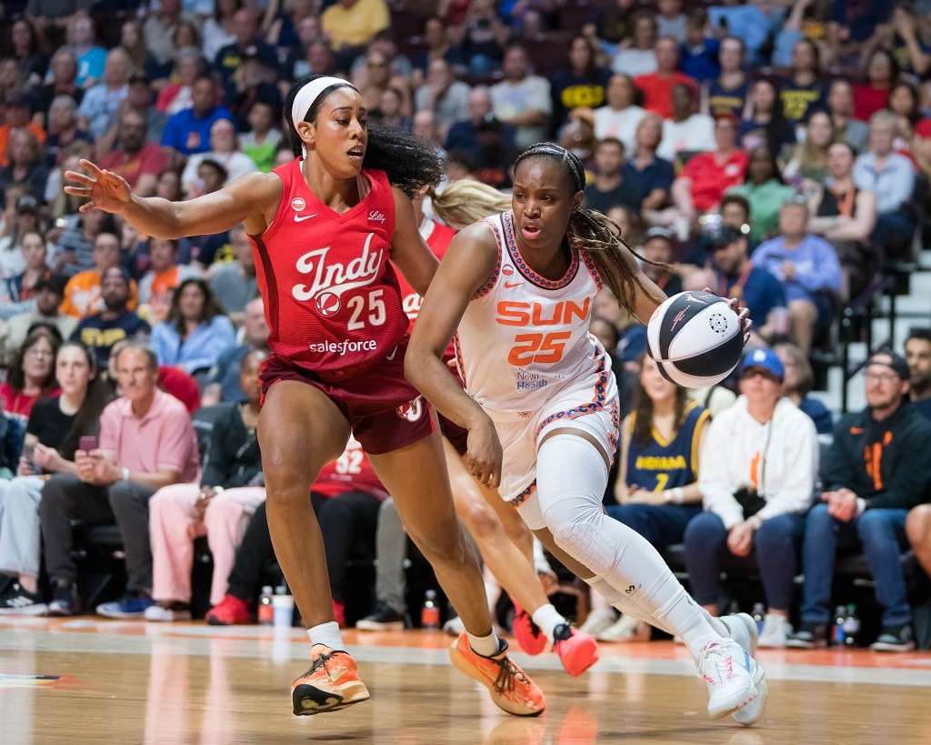Indiana Fever ελπίζει για περισσότερη συνέπεια στα μισά της σεζόν