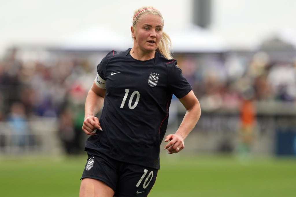 United States midfielder Lindsey Heaps (10) during the first half against Japan at PayPal Park