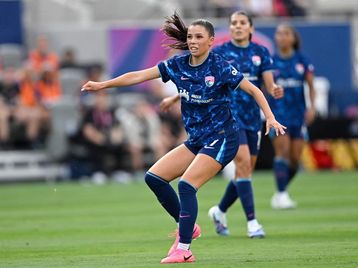 Melanie Barcenas honors Alex Morgan, shows growth