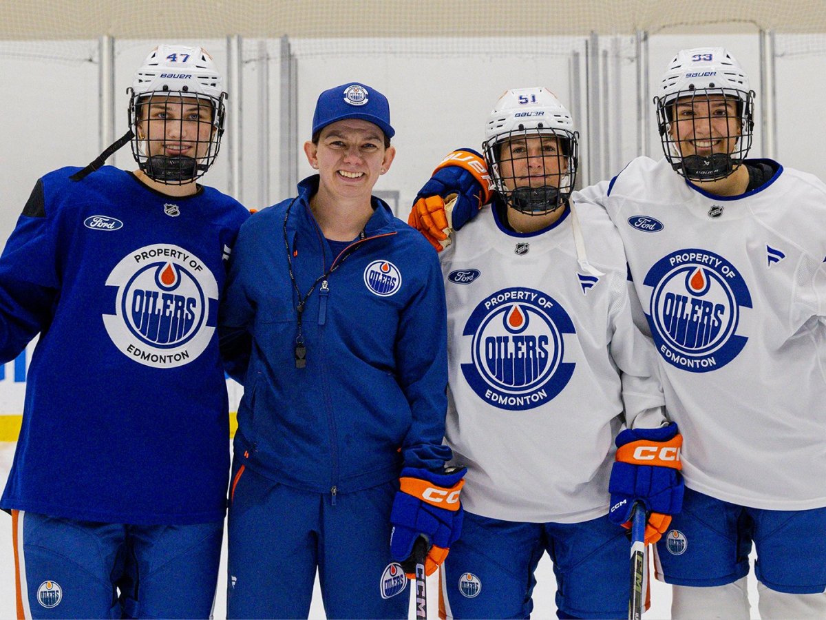 Women’s hockey players take part in NHL development camp as coaches and players