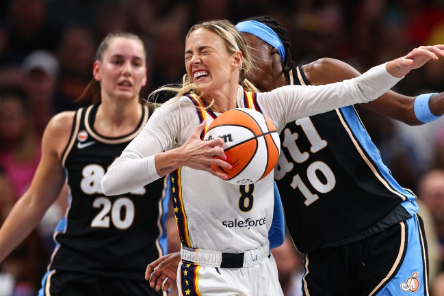 WNBA, Dream say fans covering up XX-XY shirts ‘shouldn’t have happened’