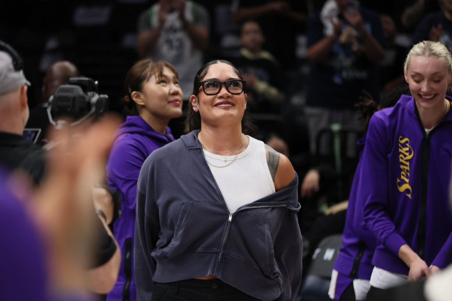 How Alissa Pili is finding her footing as a Los Angeles Sparks developmental player