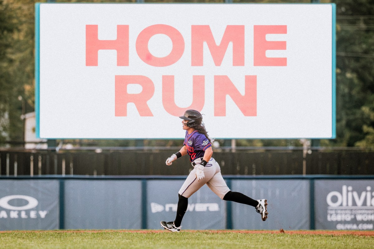 Joely Leguizamon’s first career home run helps secure a Game 3 win