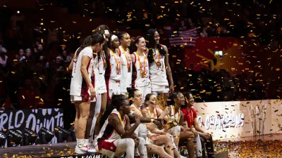 Team USA stands on the victory podium after defeating France in the World Cup final. (Photo credit: FIBA).