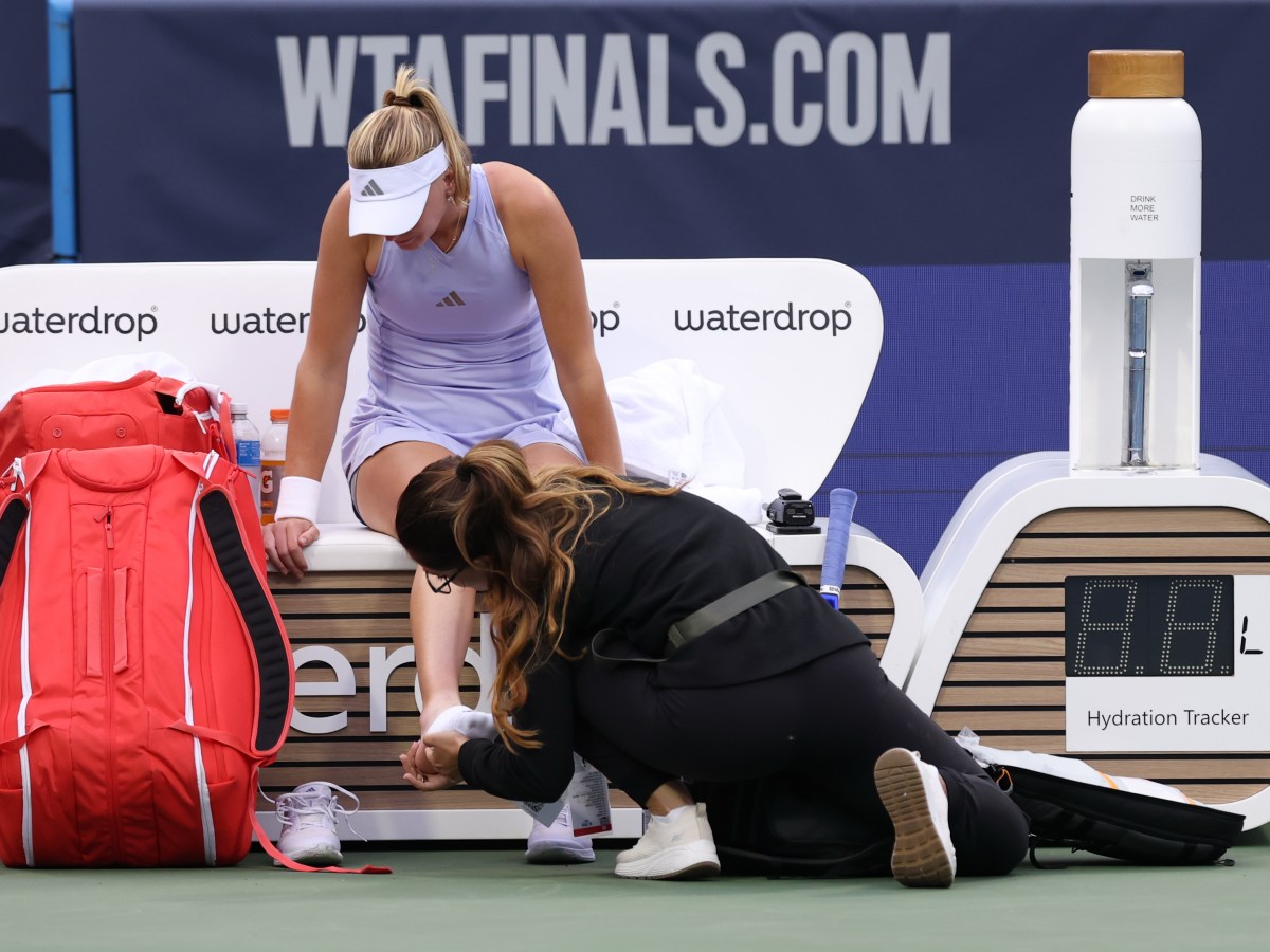 Why are so many WTA players shutting their season down early?